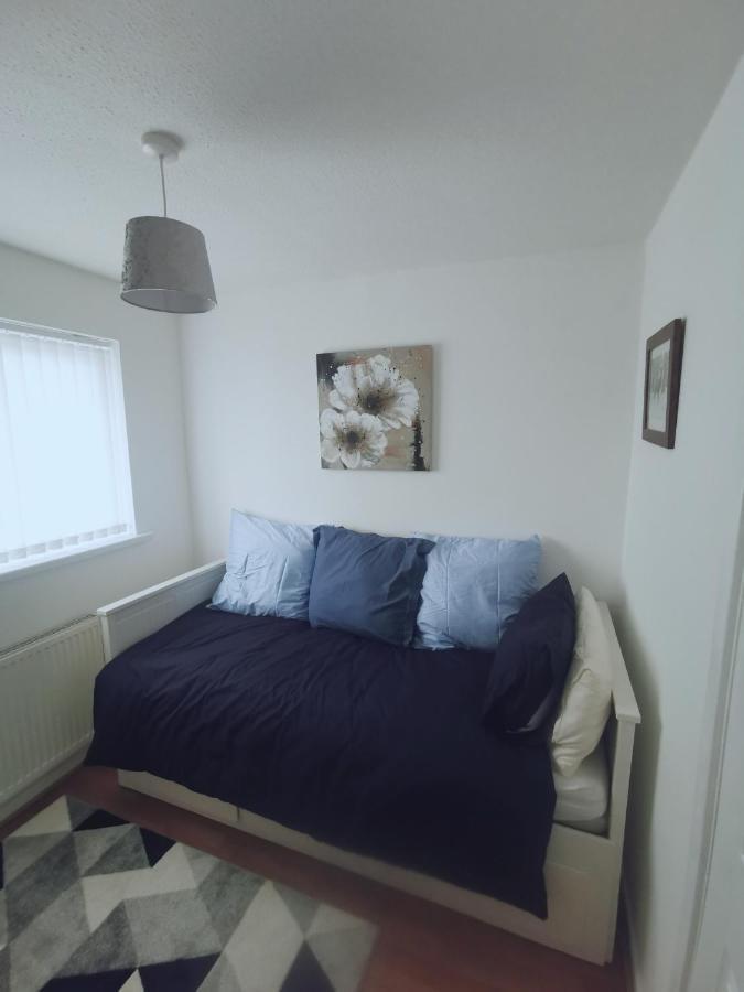 Room In A Friendly Home In A Quite Neighborhood Of קארדיף מראה חיצוני תמונה